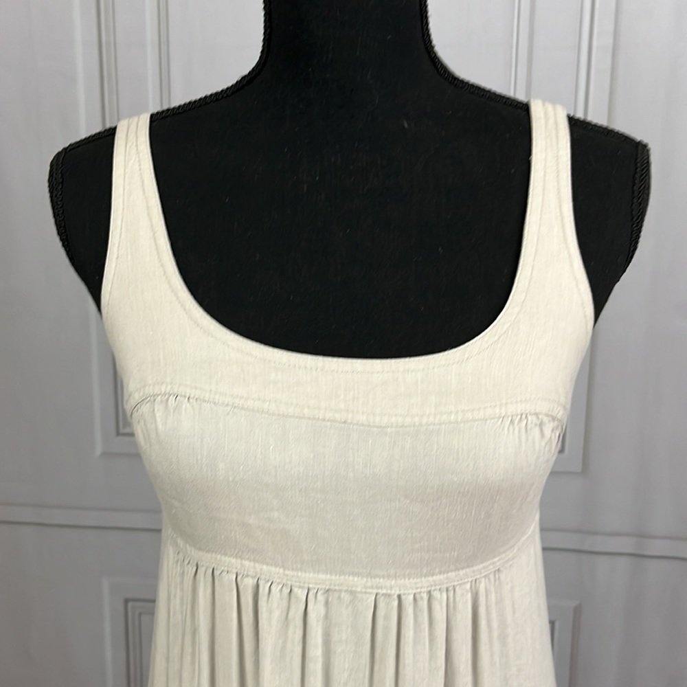 linen dress - Picture 2 of 13